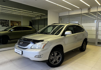 Подержанный автомобиль Lexus RX 2003 года (1 фото)