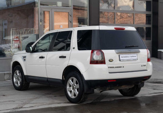 Подержанный автомобиль Land Rover Freelander 2009 года (7 фото)