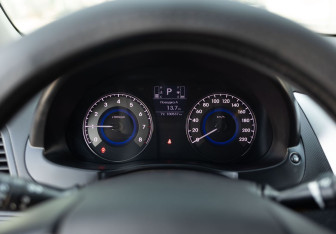 Подержанный автомобиль Hyundai Solaris Sedan 2015 года (13 фото)