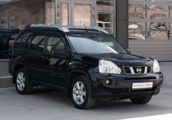 Подержанный автомобиль Nissan X-Trail 2008 года (3 фото)