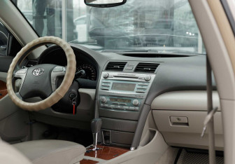 Подержанный автомобиль Toyota Camry Sedan 2008 года (10 фото)
