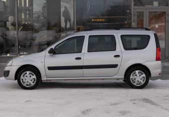 Подержанный автомобиль LADA (ВАЗ) Largus Wagon 2020 года (8 фото)