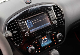 Подержанный автомобиль Nissan Juke 2014 года (14 фото)