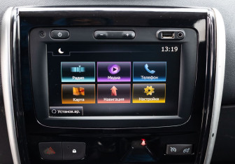 Подержанный автомобиль Nissan Terrano 2019 года (13 фото)