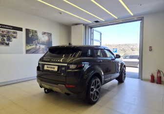 Подержанный автомобиль Land Rover Range Rover Evoque 2017 года (5 фото)