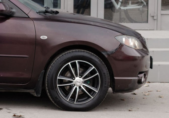 Подержанный автомобиль Mazda 3 Sedan 2007 года (9 фото)