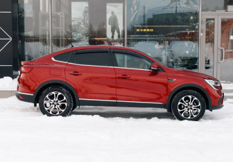 Подержанный автомобиль Renault Arkana 2020 года (4 фото)