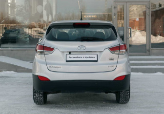 Подержанный автомобиль Hyundai Tucson 2010 года (6 фото)