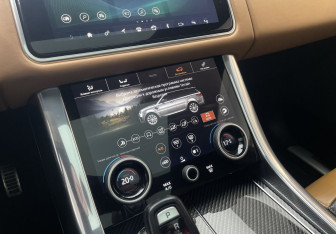 Подержанный автомобиль Land Rover Range Rover Sport 2020 года (18 фото)