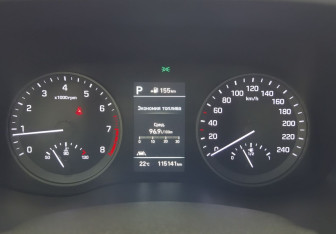 Подержанный автомобиль Hyundai Tucson 2018 года (10 фото)