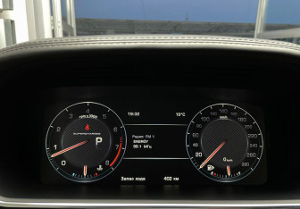 Подержанный автомобиль Land Rover Range Rover 2015 года (16 фото)