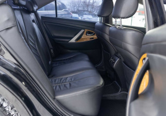 Подержанный автомобиль Toyota Camry Sedan 2007 года (19 фото)