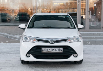 Подержанный автомобиль Toyota Corolla Sedan 2015 года (2 фото)