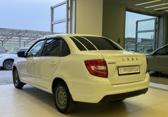 Подержанный автомобиль LADA (ВАЗ) Granta Sedan 2023 года (6 фото)