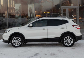 Подержанный автомобиль Nissan Qashqai 2018 года (8 фото)