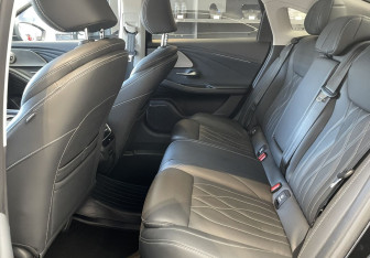 Подержанный автомобиль Chery Arrizo 8 2023 года (9 фото)