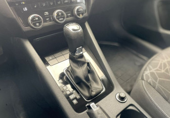 Подержанный автомобиль Skoda Octavia Liftback 2018 года (17 фото)