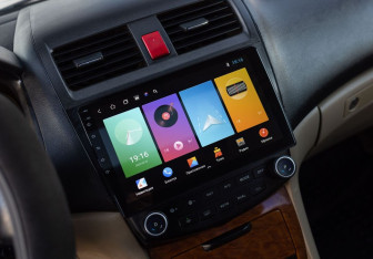 Подержанный автомобиль Honda Accord Sedan 2005 года (14 фото)