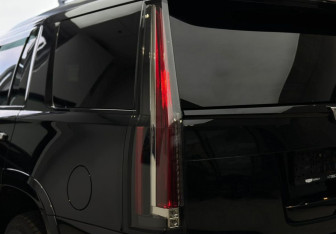 Подержанный автомобиль Cadillac Escalade Suv 2019 года (6 фото)