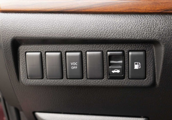Подержанный автомобиль Nissan Teana 2010 года (18 фото)