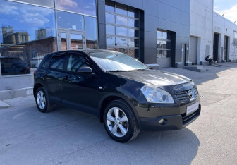 Подержанный автомобиль Nissan Qashqai 2008 года (3 фото)