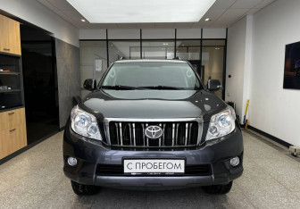 Подержанный автомобиль Toyota Land Cruiser Prado 2011 года (3 фото)
