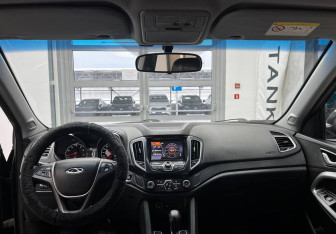 Подержанный автомобиль Chery Tiggo 5 2015 года (10 фото)