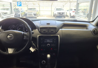 Подержанный автомобиль Nissan Terrano 2017 года (8 фото)