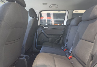 Подержанный автомобиль Skoda Yeti 2013 года (12 фото)