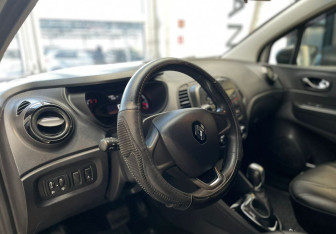 Подержанный автомобиль Renault Kaptur 2019 года (9 фото)