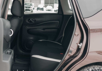 Подержанный автомобиль Nissan Note 2017 года (17 фото)