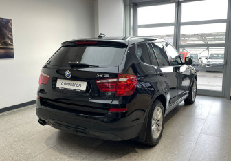 Подержанный автомобиль BMW X3 2016 года (5 фото)