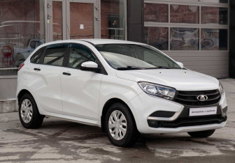 Подержанный автомобиль LADA (ВАЗ) XRAY 2019 года (3 фото)