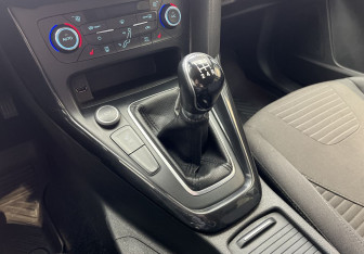 Подержанный автомобиль Ford Focus Sedan 2018 года (7 фото)