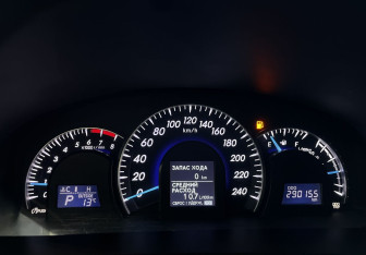 Подержанный автомобиль Toyota Camry Sedan 2012 года (8 фото)