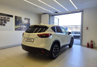 Подержанный автомобиль Mazda CX-5 2015 года (4 фото)