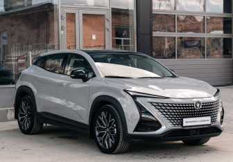 Подержанный автомобиль Changan UNI-T 2023 года (3 фото)