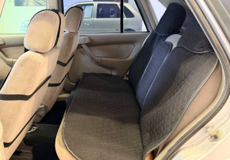 Подержанный автомобиль Volkswagen Pointer 2005 года (11 фото)