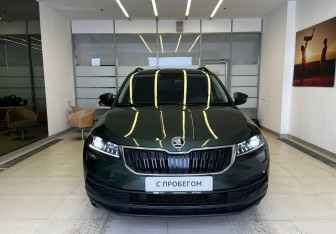 Подержанный автомобиль Skoda Karoq 2021 года (3 фото)