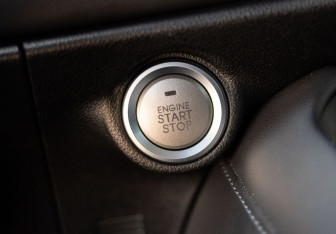 Подержанный автомобиль Haval F7 2021 года (16 фото)