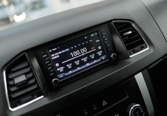 Подержанный автомобиль УАЗ Patriot 2023 года (14 фото)