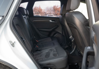 Подержанный автомобиль Audi Q5 2013 года (21 фото)