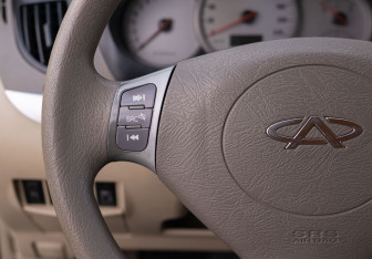 Подержанный автомобиль Chery Tiggo (T11) 2008 года (12 фото)