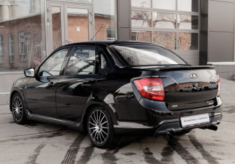 Подержанный автомобиль LADA (ВАЗ) Granta Sedan 2014 года (7 фото)