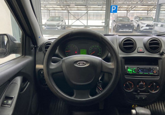 Подержанный автомобиль LADA (ВАЗ) Granta Sedan 2012 года (13 фото)