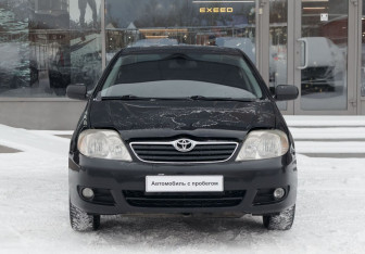 Подержанный автомобиль Toyota Corolla Sedan 2005 года (2 фото)