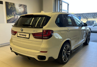 Подержанный автомобиль BMW X5 2013 года (4 фото)