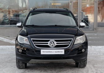 Подержанный автомобиль Volkswagen Tiguan 2009 года (2 фото)