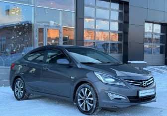Подержанный автомобиль Hyundai Solaris Sedan 2014 года (7 фото)