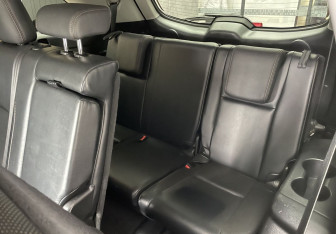 Подержанный автомобиль Toyota Highlander 2014 года (10 фото)